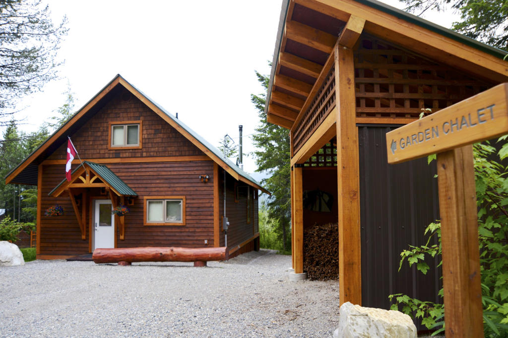 Our Chalets Cedar House Chalets & Restaurant