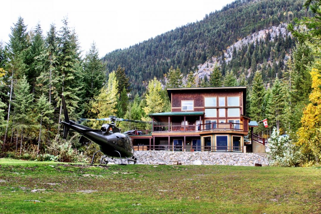 The Ultimate Cedar House Chalets & Restaurant